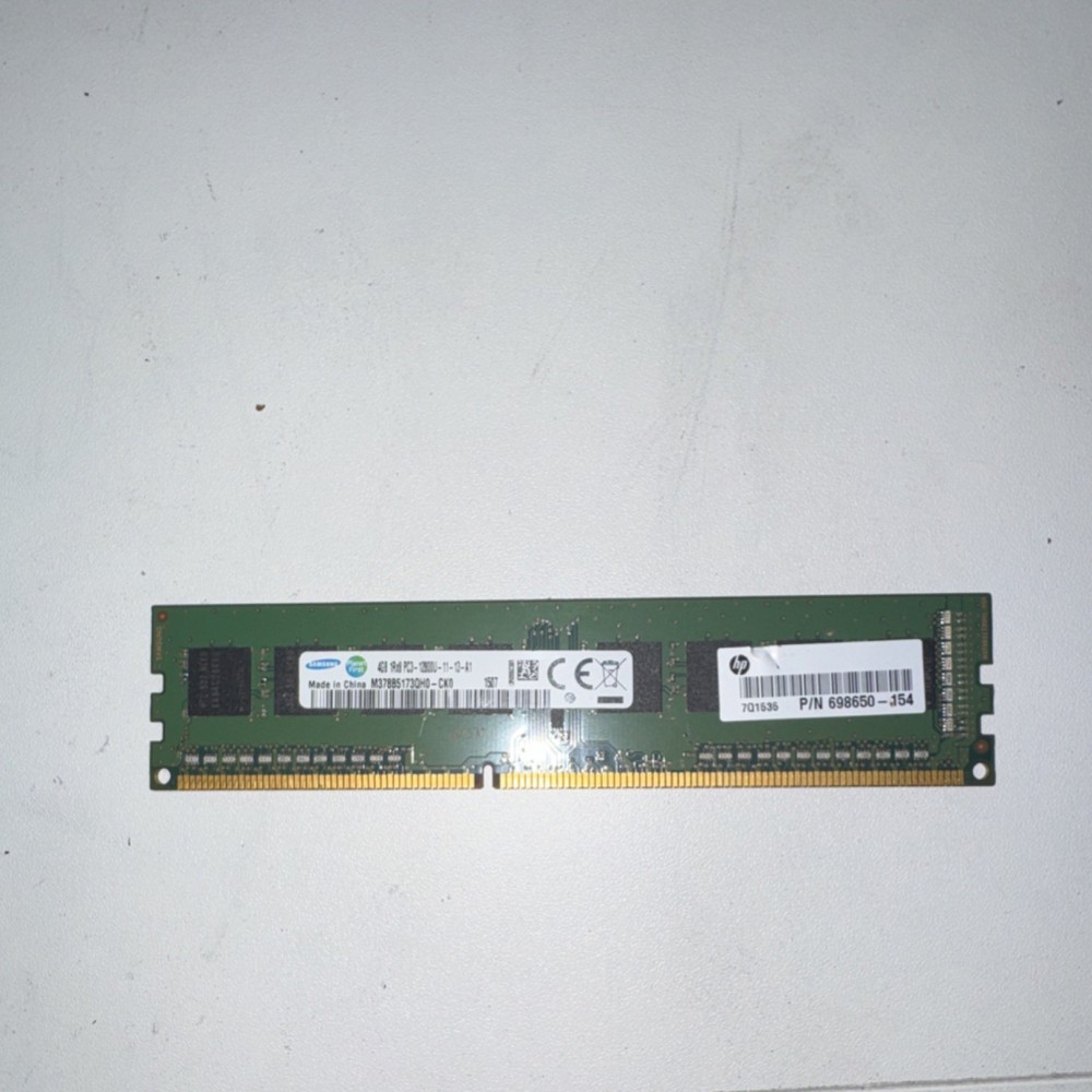 Samsung DDR3 DIMM 4GB PC3-12800 RAM 240-Pin Non-ECC M378B5173QH0-CK0