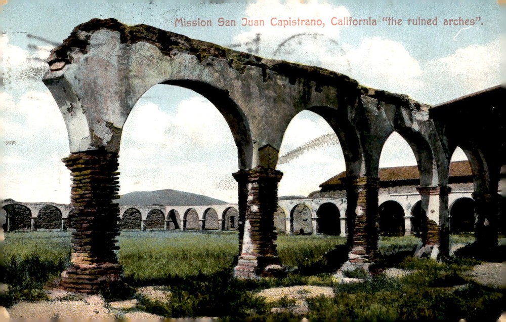Mission San Juan Capistrano, California - Ruined Arches, 1900s Postcard
