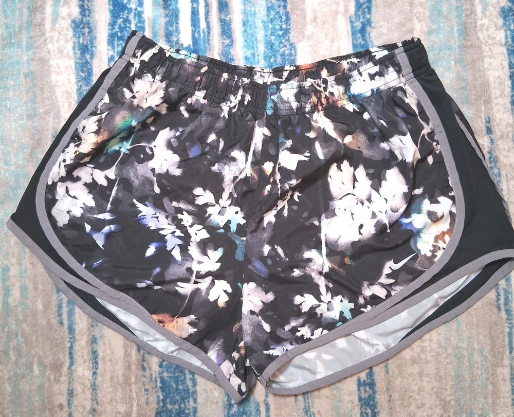 Nike Dri-FIT Shorts Womens Running Large Black Floral Drawstring Liner