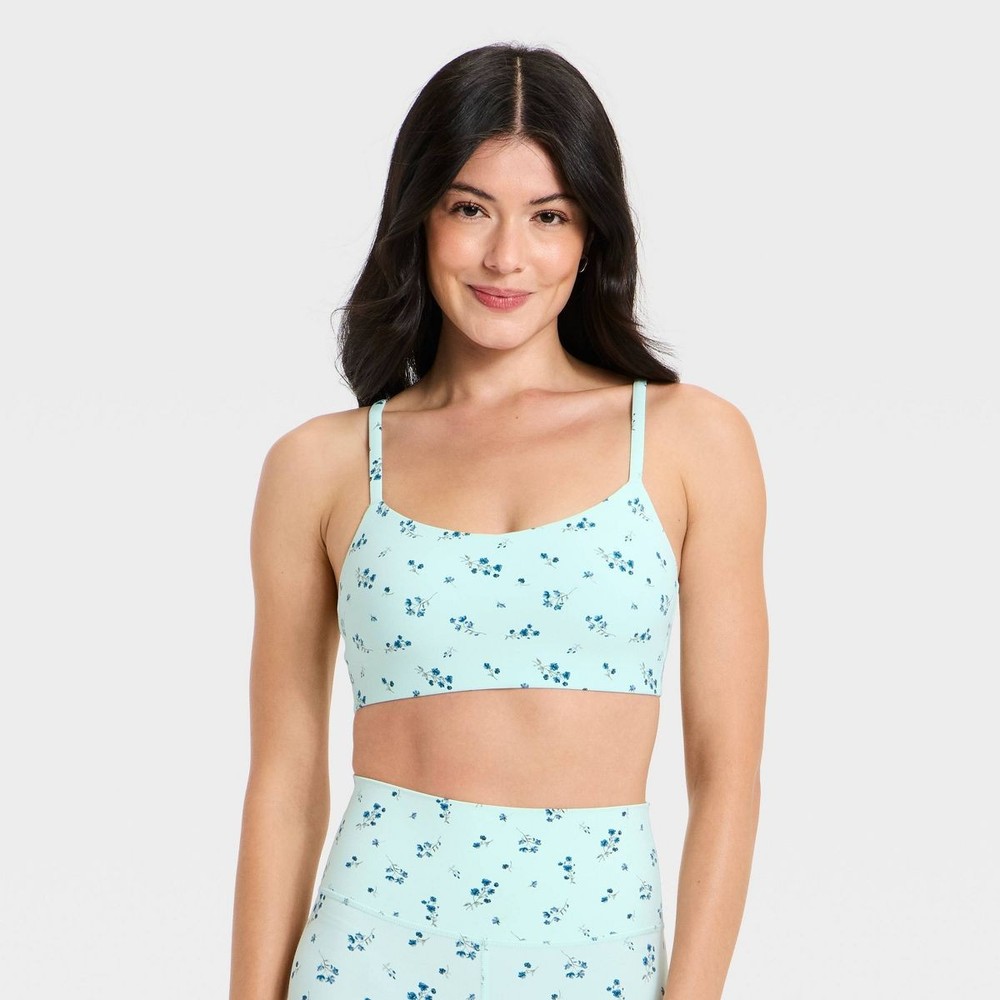 Women's All In Motion Everyday Soft Light Support Bra Light Mint Green Size M