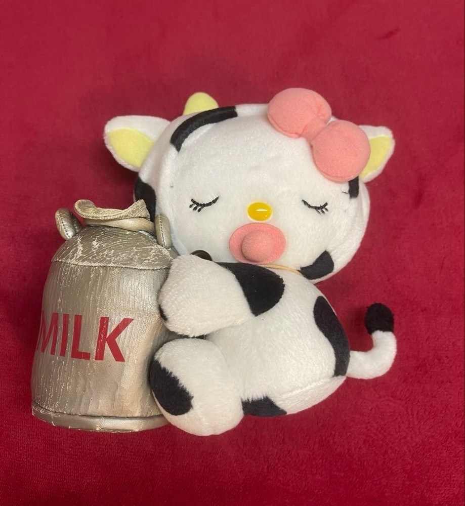 Local Hello Kitty Hello Kitty Ranch Limited Edition Cow Plush Toy #3a22bb