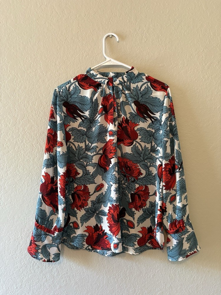 Ann Taylor Women's Factory Blouse Size Medium- M