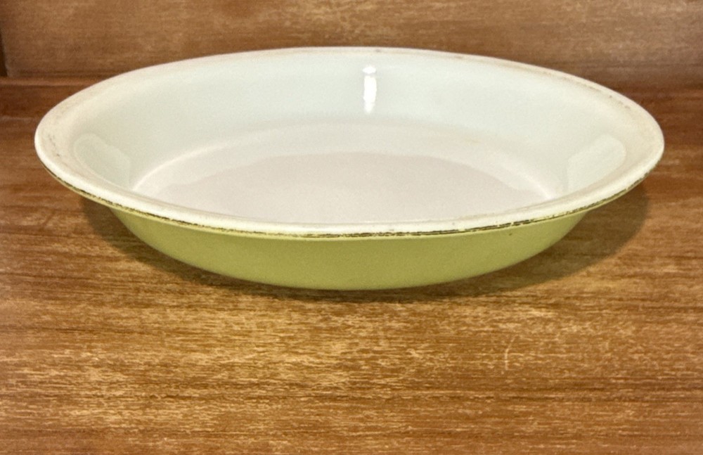 Vintage Pyrex Glass Pie Plate Dish # 909 Lime Green 9
