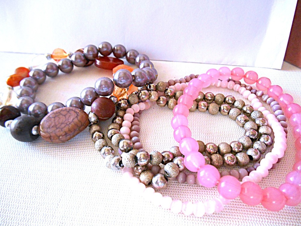Lot of 7 Pink / Gray / Multi-color Beaded Stretch Bracelets