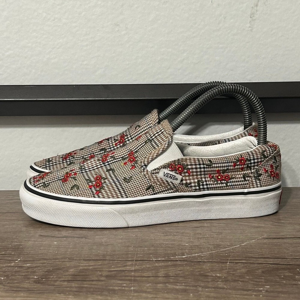 Vans Classic Slip-On Women’s Skate Shoes Size 7 Multicolor