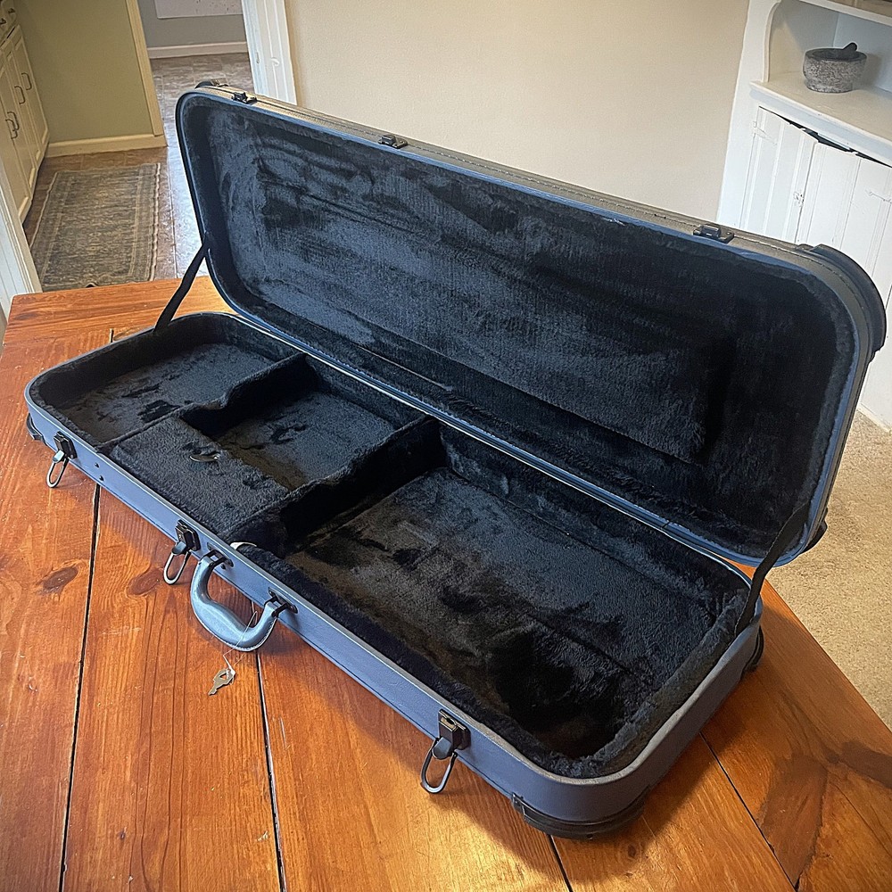 Blue Hard Shell Electric Guitar Case, Lockable with Key For Strats and Teles