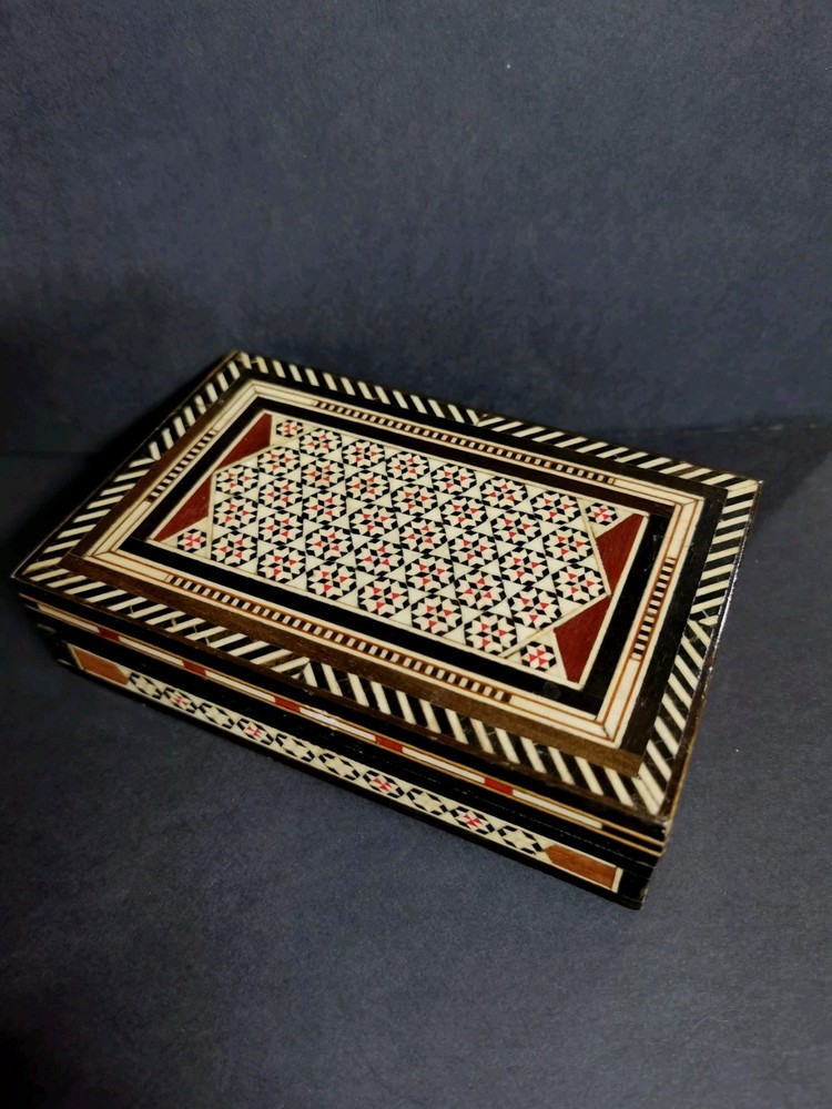 Middle Eastern Vintage Marquetry Trinket Jewelry Box Hinged Lid Handmade 3.5x6