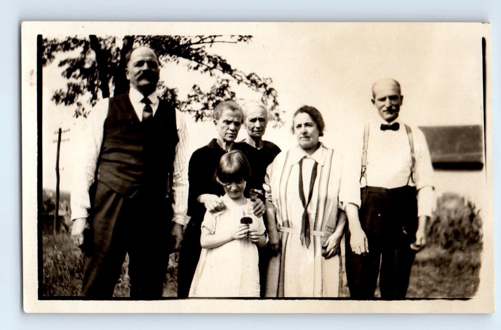 Old Vintage Photo MEN TOBACCO PIPE WOMEN GIRL STANDING OUTSIDE SNAPSHOT