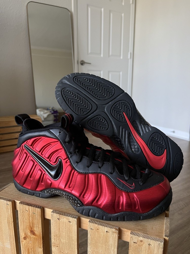 Size 10 - Nike Air Foamposite Pro University Red 2016