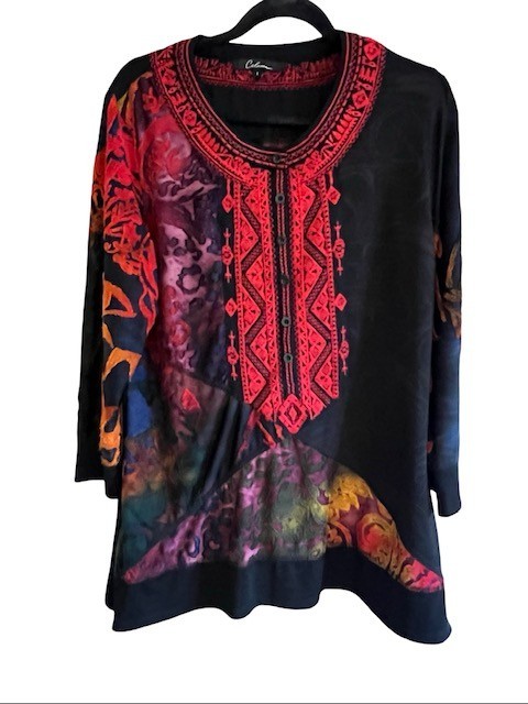 Calessa Artsy Boho Tunic Blouse Large Black Tie Dye Embroidered Sharkbite Hem