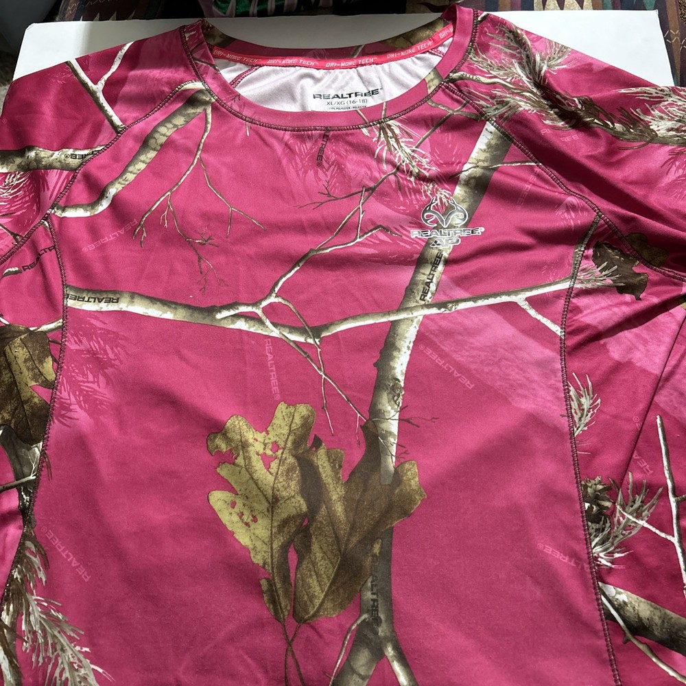 XL 16/18 Pink Real Tree TShirt Excellent Condition PreOwned Women’s