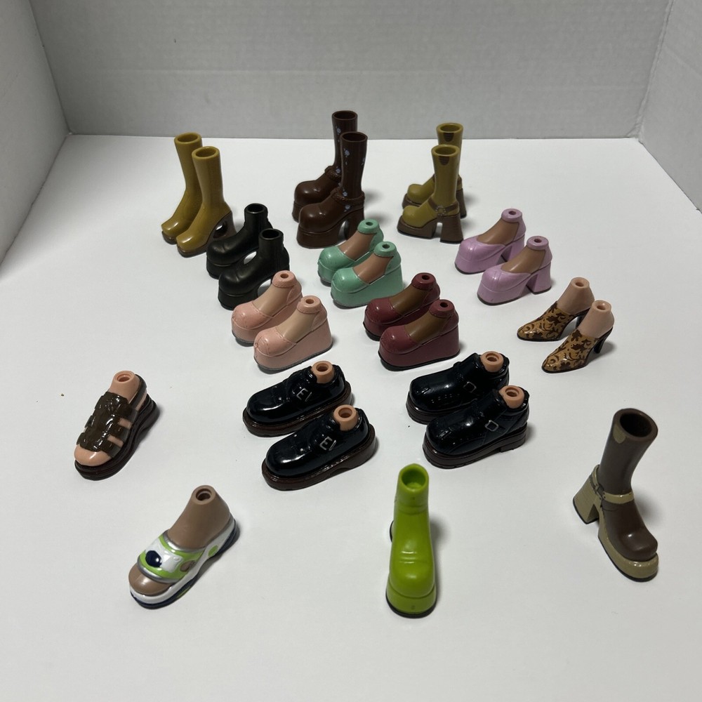 Vtg Bratz Doll Bratz Boys Lot Shoes Boots First Edition MGA 11 Pairs 4 Singles