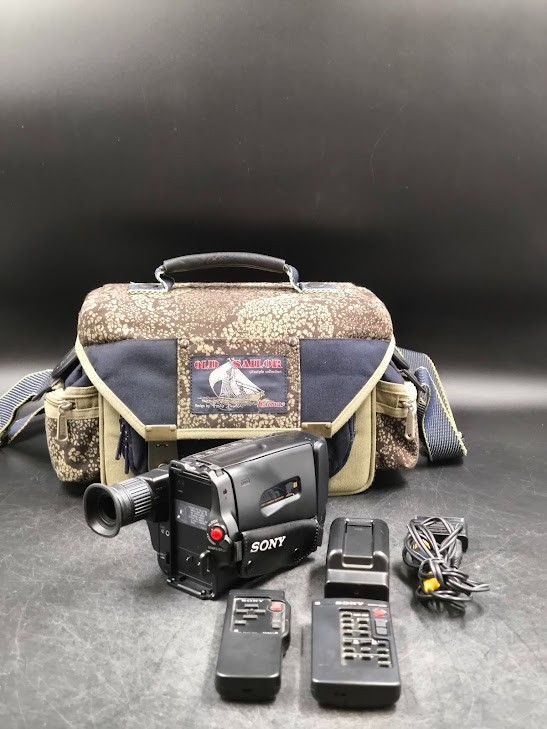 Sony CCD-TR340E Video Camera Recorder - Not Working