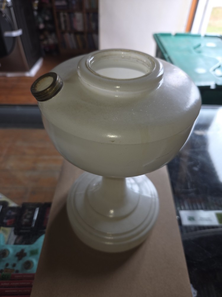 Vintage Aladdin Oil Lamp White A10