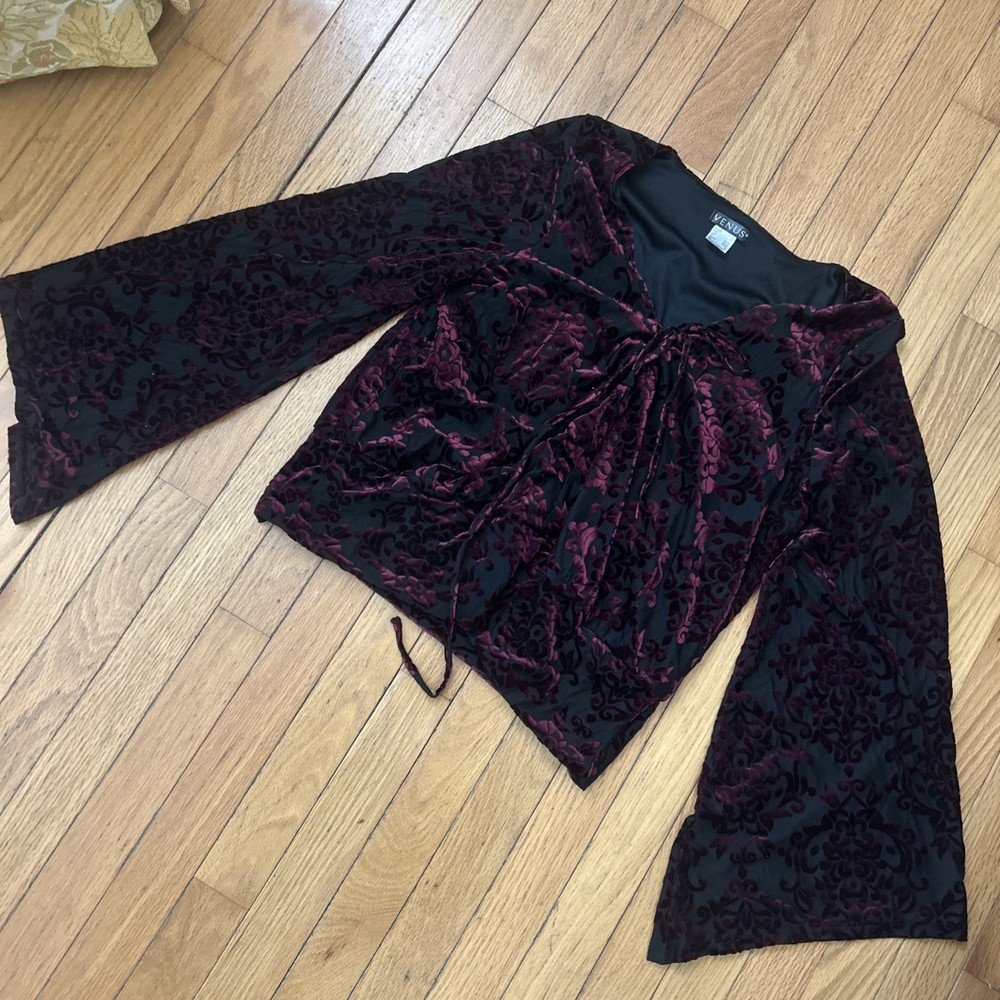 Y2K Velvet Bell Sleeve Black Maroon Large Juniors Top Goth Whimsical Dramatic