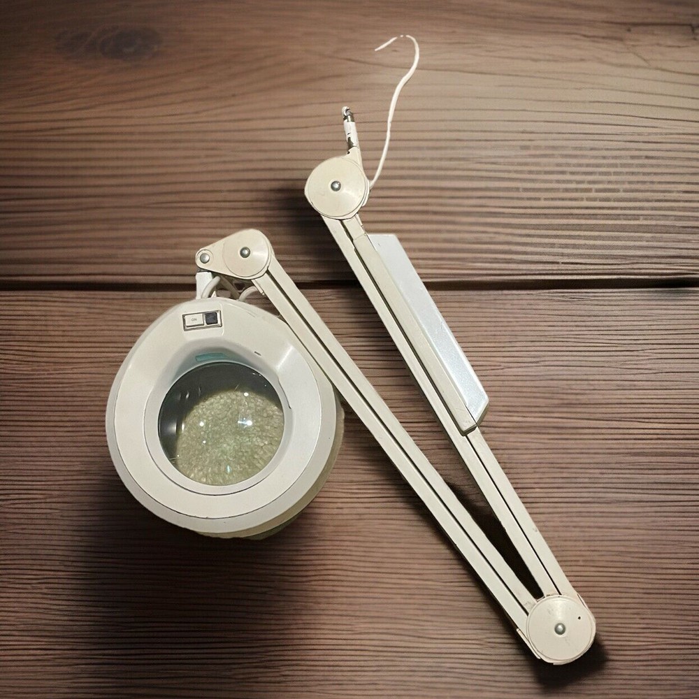 LUXO MAGNIFIER LAMP ARTICULATING ARM VINTAGE WORKS CONTROL NO.0S 03437