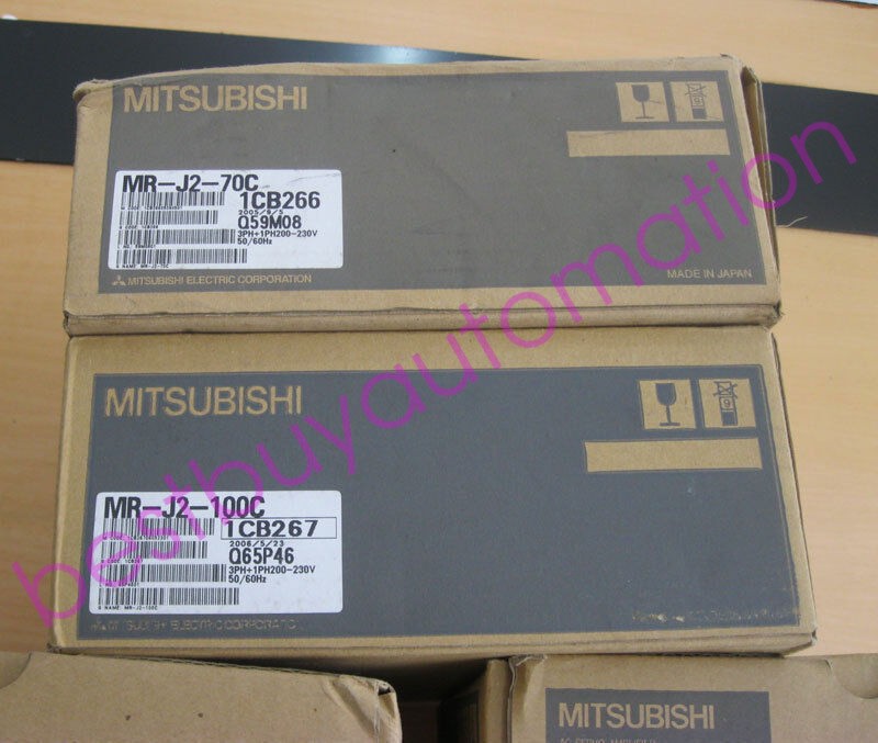 Mitsubishi MR-J2-100C 1PC New Servo Driver MRJ2100C Amplifier Expedited Shipping