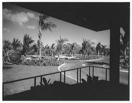 Photo:Port Royal Beach Club, Naples, Florida. Parking I