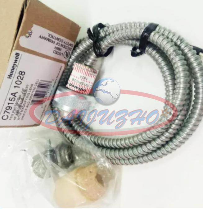 1PCS   C7915A1028 flame detector New #F22