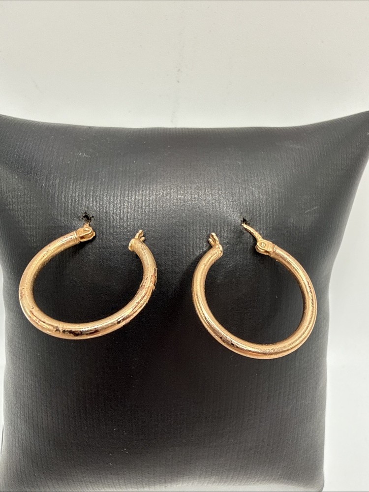 Vtg Fas 925 Sterling Silver Vermeil Hoop Earrings. 1.5 Grams.