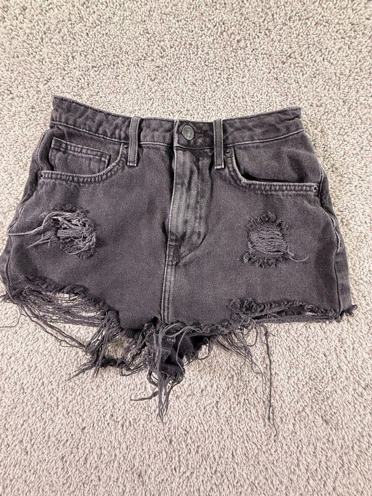 Forever 21 Black Jean Shorts Size 26