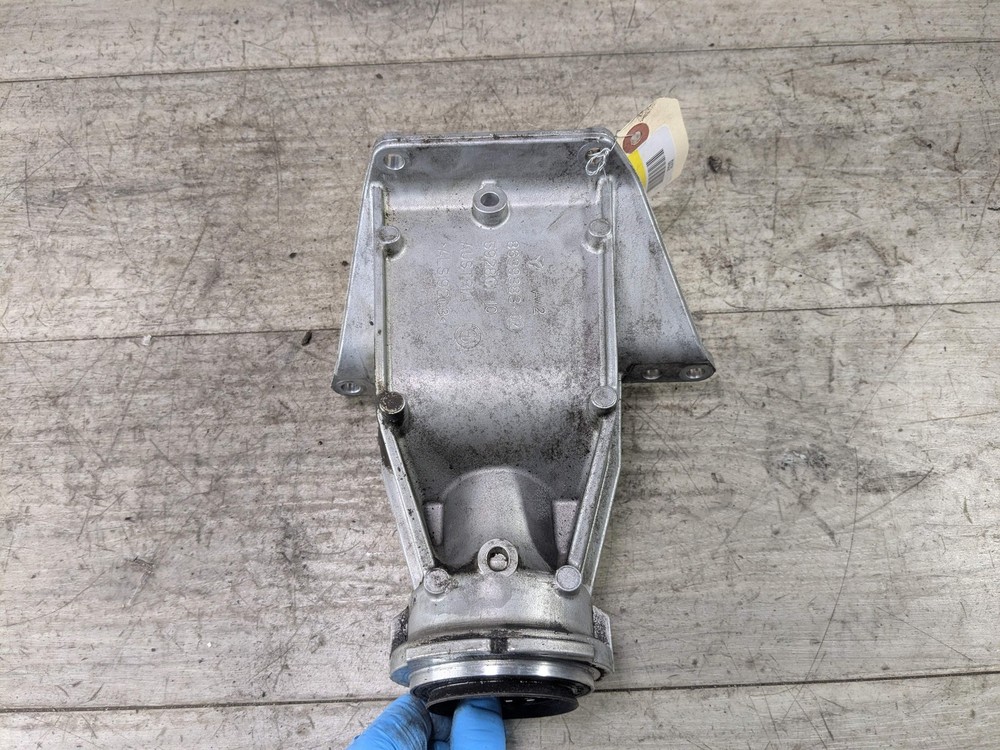 OEM BMW G01 G05 G12 G20 G26 G42 G80 Front Differential Axle Support Bracket