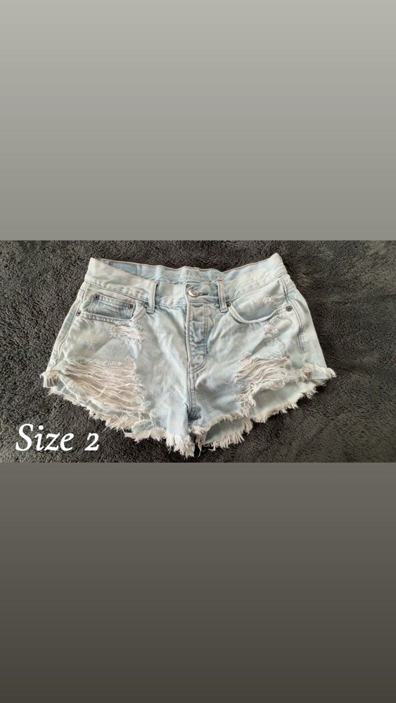Distressed Cut Off Denim Shorts Light Blue Fringe Women's Size 2 Casual