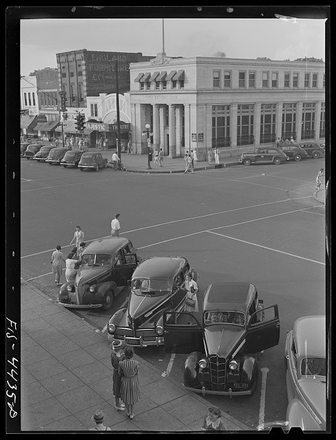 Photo:Florence Alabama 1942 downtown street cars Majestic Theatre TVA