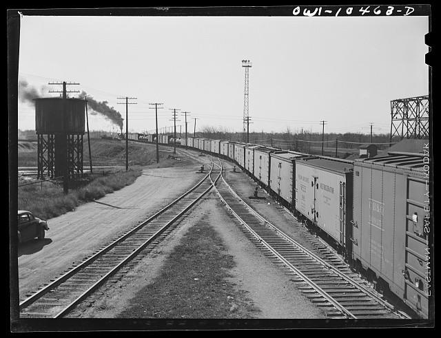 Chicago Illinois 1942 Illinois Central Railroad Train to New Orleans Yard