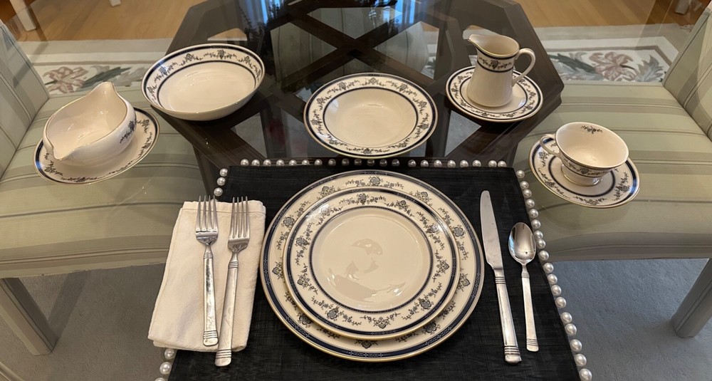 10 Placesettings of 5-Piece Spring Laurel by Gorham China & 3 Serving Pieces