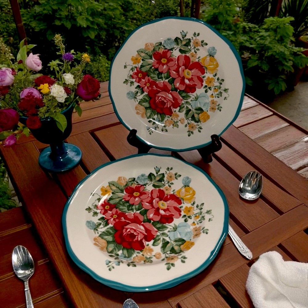 Pioneer Woman Set of 3 Farmhouse Floral Salad/Dessert Plates 8.5