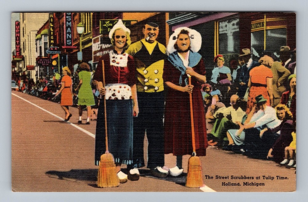 Holland MI-Michigan Street Scrubbers at Tulip Time Vintage Postcard