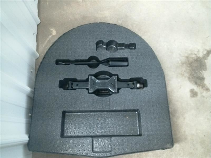 ALTIMA    2015 Jack 104526084 NO FOAM TRAY NO SPARE TIRE