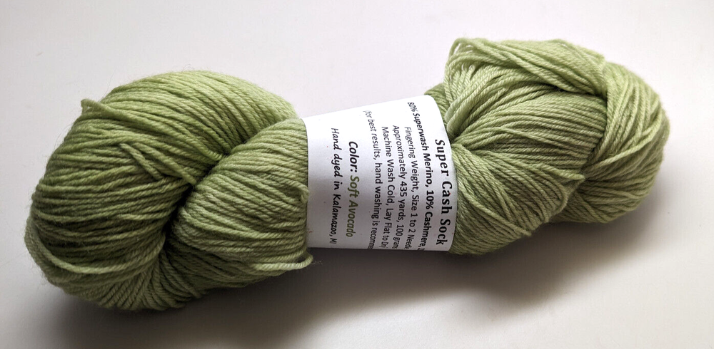 Studio June Yarn 80% SW Merino/ 10%Cashmere/ 10% Nylon 100 grms, 435 yds