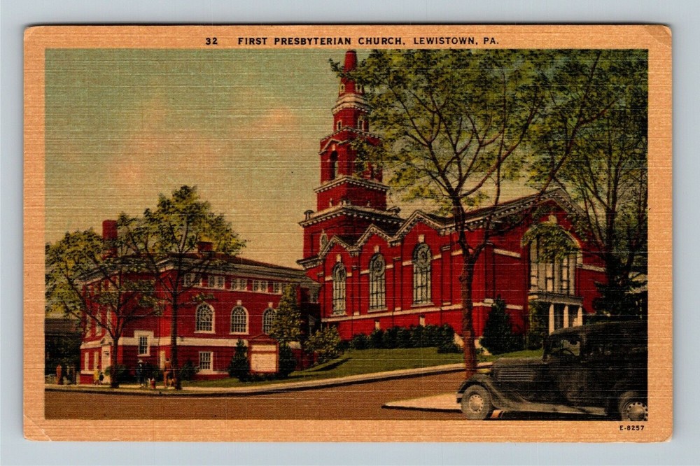 Lewistown PA-Pennsylvania, First Presbyterian Church, Vintage Postcard