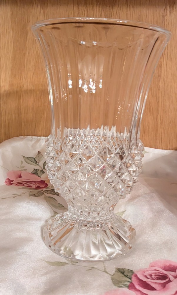 Cristal d'Arques Longchamp French Cut Glass Crystal Vase, Diamond Pattern, Clear