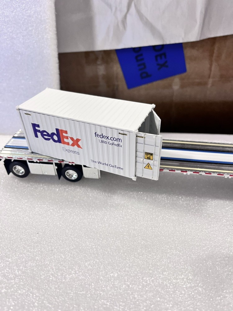 1:64 Scale 20' Ft FedEx Container Diecast Model ( Defects ）