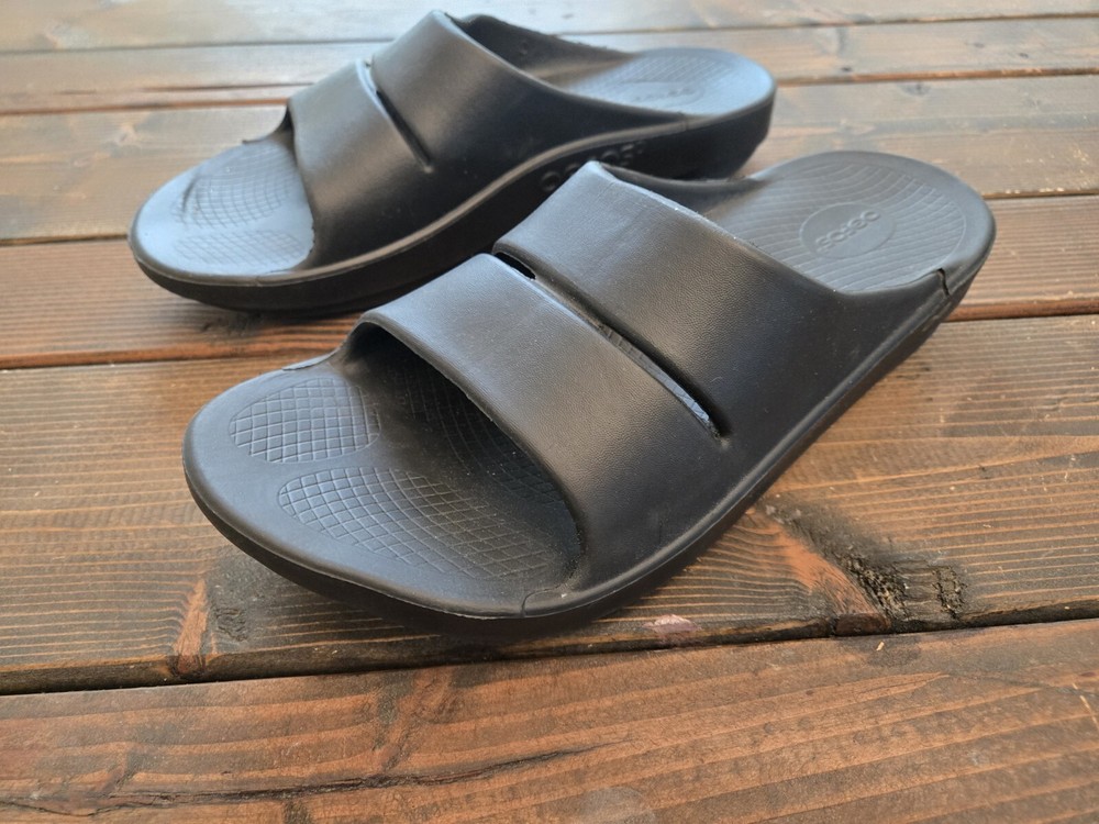 Oofos Men's OOahh Slides. Size 13. Womens 15.