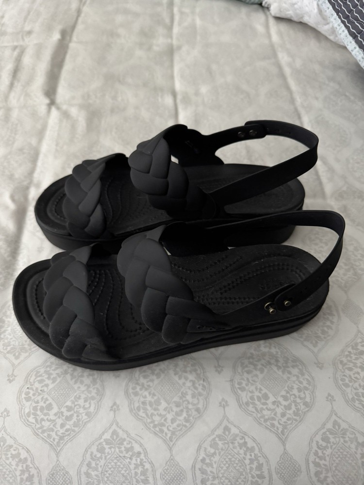 Crocs Brooklyn Woven Low Wedge Woman’s Size 10