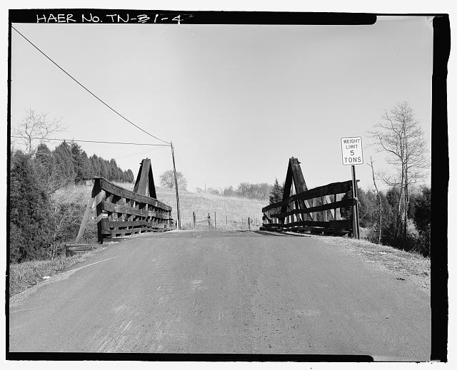 4. APPROACH VIEW, LOOKING EAST - Marlow Road Bridge, Spanning CSX Railroad