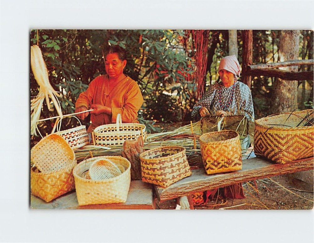 Postcard Basket wavers Oconaluftee American Indian Village Cherokee NC USA