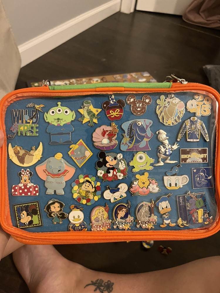 disney pins lot authentic: Mixture of LE, LR, OE And loungefly Pins