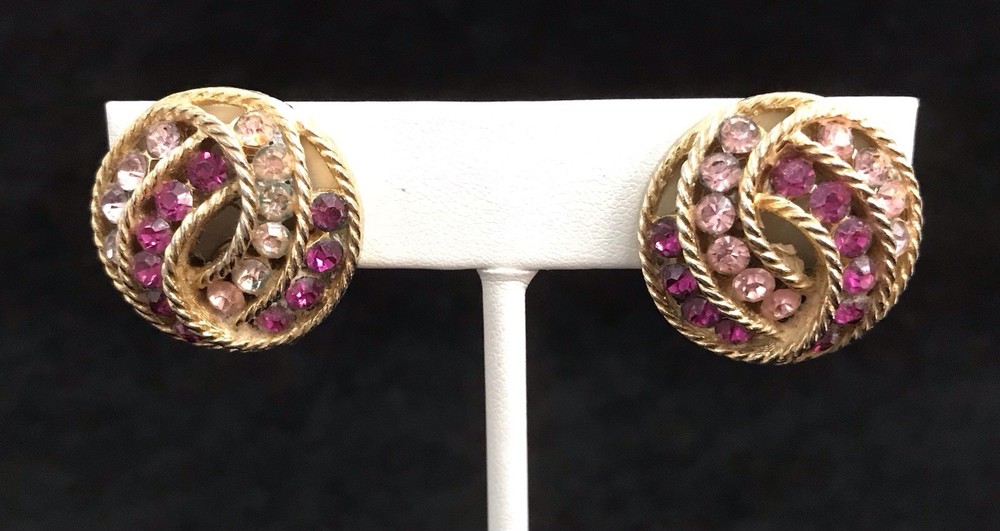 Vintage Weiss Gold Toned Clip On Purple & Pink Rhinestone Earrings