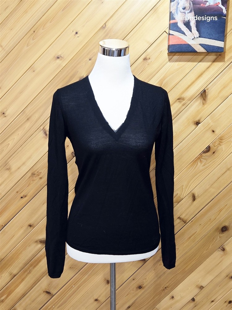 Burberry London Black V-Neck Long Sleeve Lightweight Knit Top M