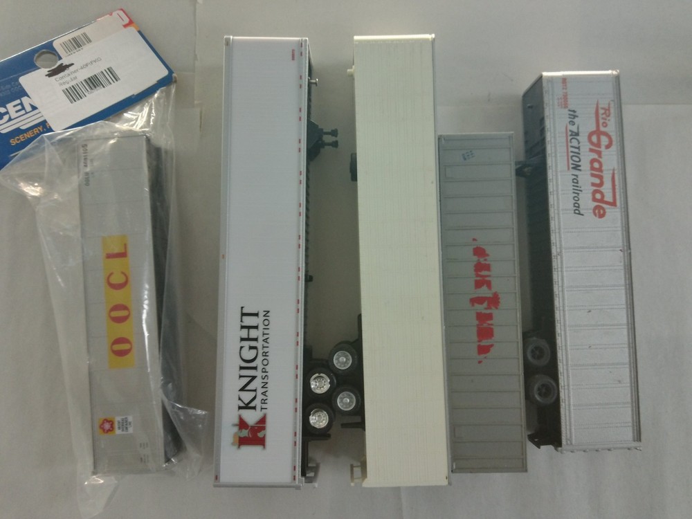 Grab Bag #5-079 HO Containers and Trailers (Set of 5 Various)