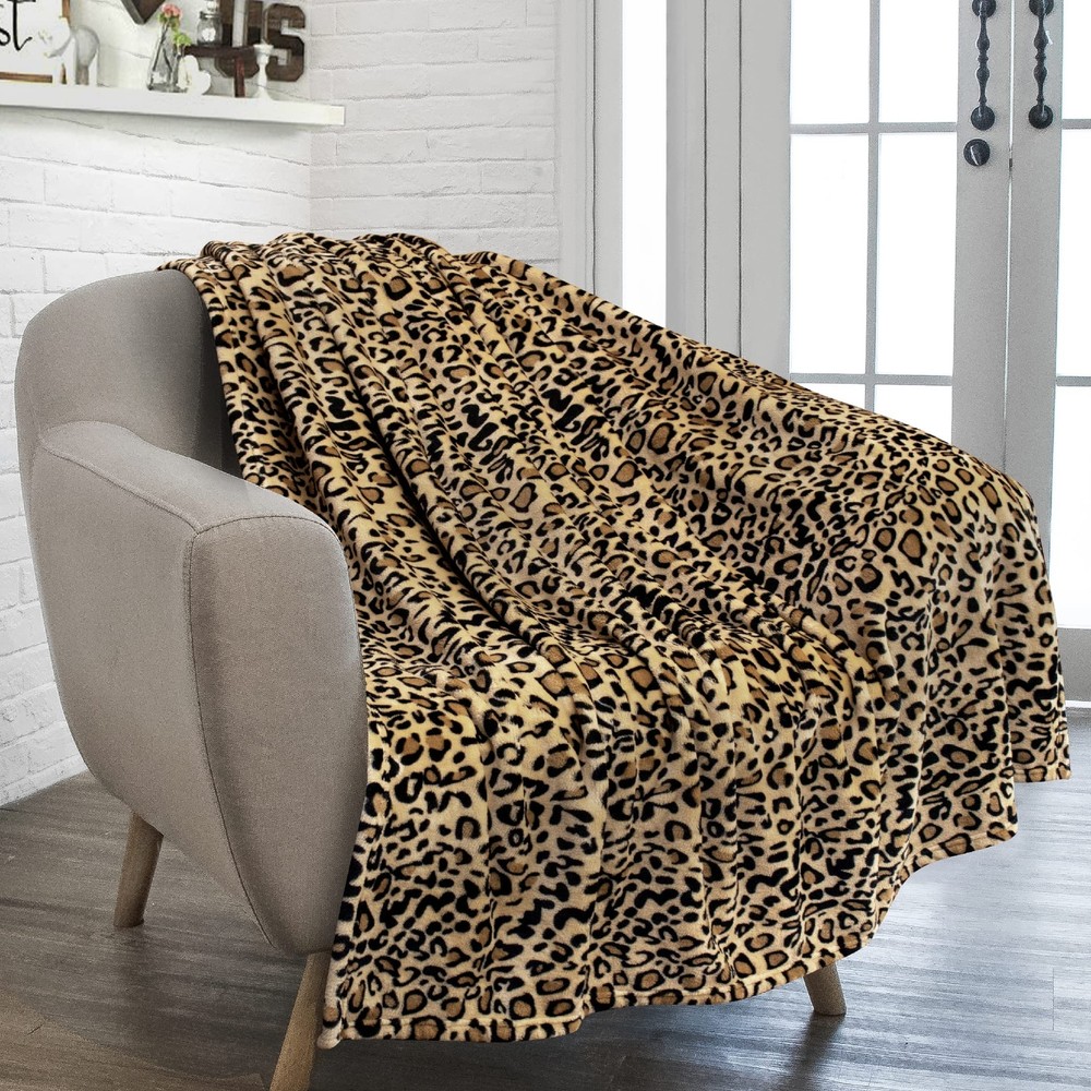 Cheetah Fleece Throw Blanket | Cheetah Leopard Animal Print Flannel Blanket |...