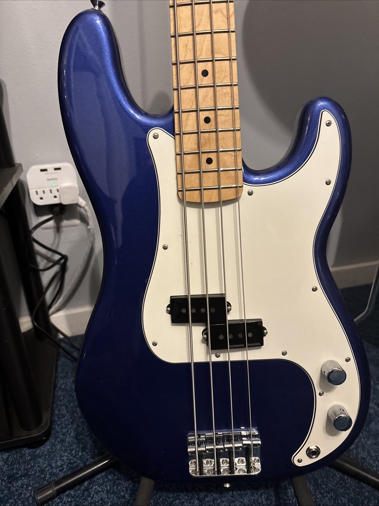Fender Player Series Limited Edition Precision Bass Daytona Blue-MINT