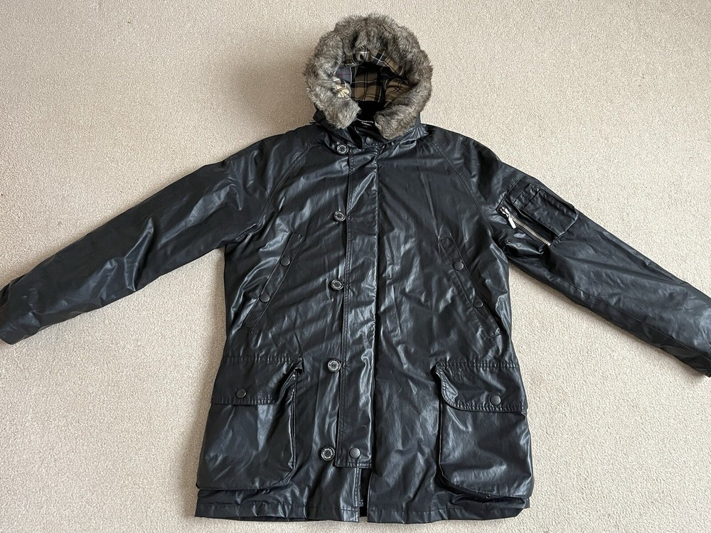 Barbour Men’s Waterproof Hooded Rain Coat Parka Puffer Jacket Black - Size M