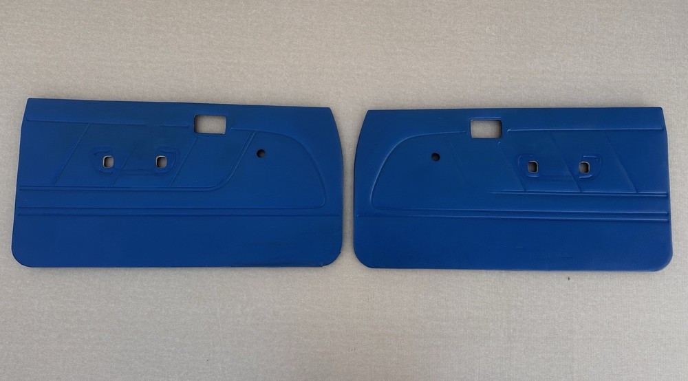 89 90 91 92 93 94 95 Toyota Single Cab Pickup Door Panel Pair Blue Manual OEM