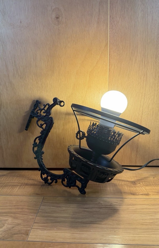 VTG Wrought Iron Swing Swivel Wall Lamp Sconce Victorian Gothic Decor Turn Key